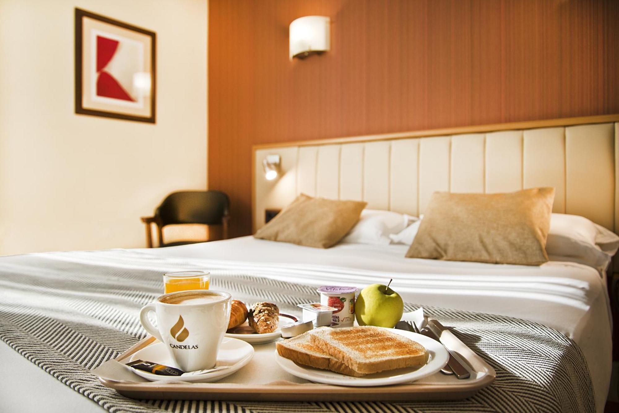 Hospedium Condes Hotel